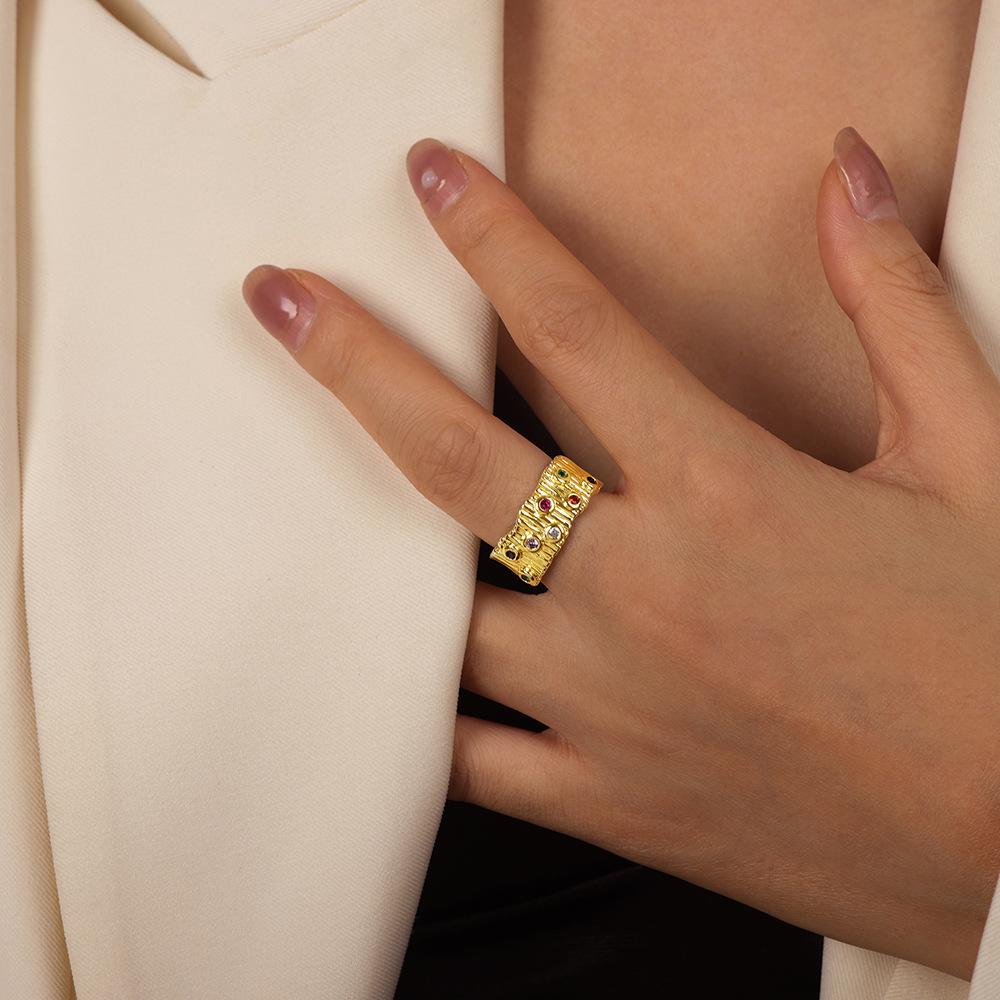 European American Women's Minimalist Geometric Textured Open Ring - Irregular Bark Design