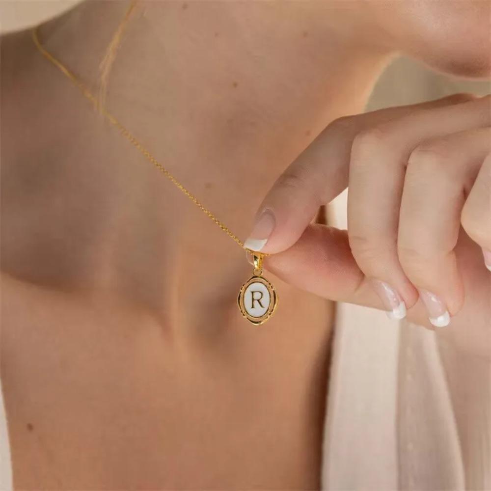 Stainless Steels Drip Letter Oval Necklaces for Women Alphabet A-E Initials Pendant Necklace Aesthetic Jewelry