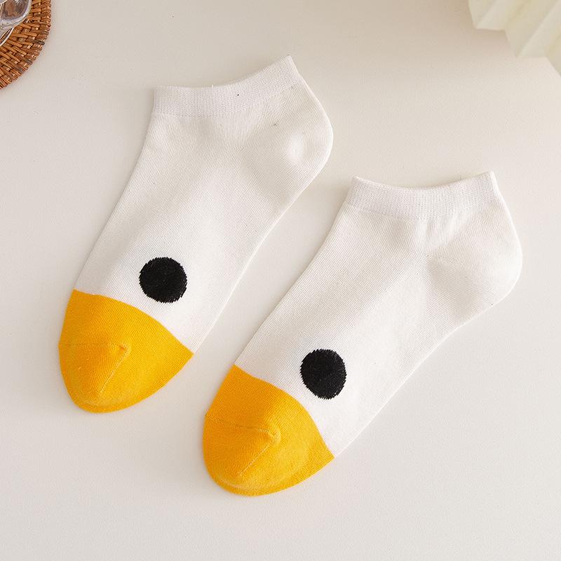 Women's Cartoon Cute Duck Cotton Mid-Calf Sweat-Absorbent Boneless Socks - Fashionable Over-the-Knee Trend.