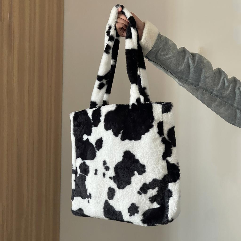 Retro Furry Portable Underarm Bag for Women Autumn and Winter New Leopard Large Capacity Western Style Unique One-Shoulder Messenger Bag