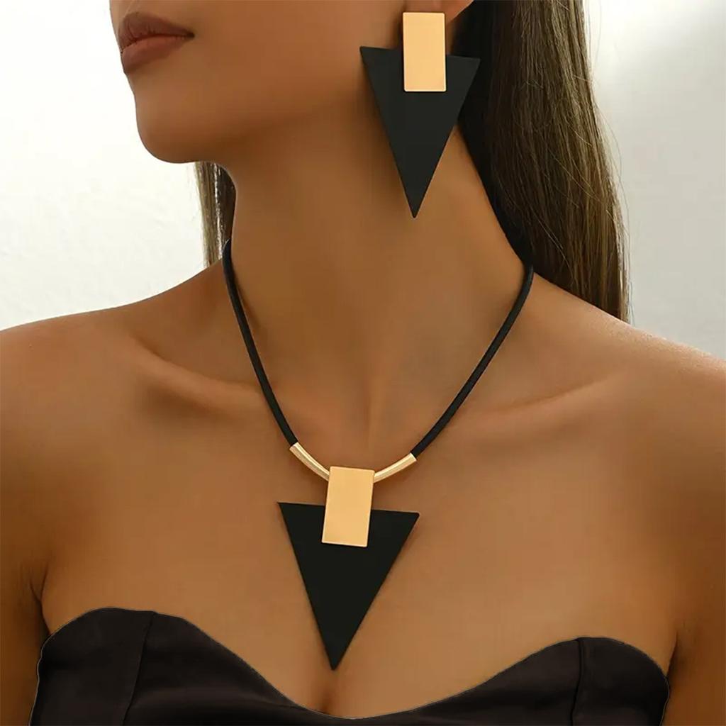 Gold Jewelry Set For Women, Geometry Pendant Black Triangle Acrylic Necklace And Earrings Set Vintage Trendy Bohemian Jewelry Minimalism Style Gift