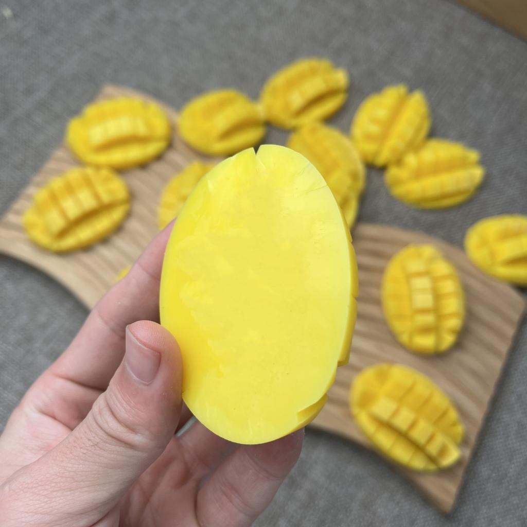 2.95-inch Simulation Food Fruit Model, Artificial Fake Mango Decoration Fruit Store Fake Model