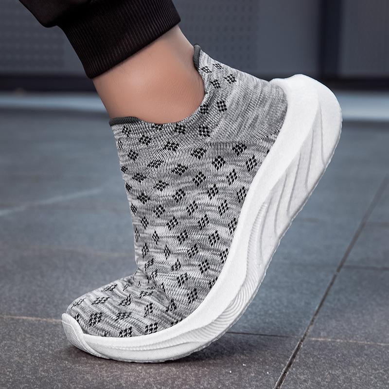 2025 New Comfortable High shoes man and womens classic sneakers Durable White Flat Canvas Shoes size 36-45