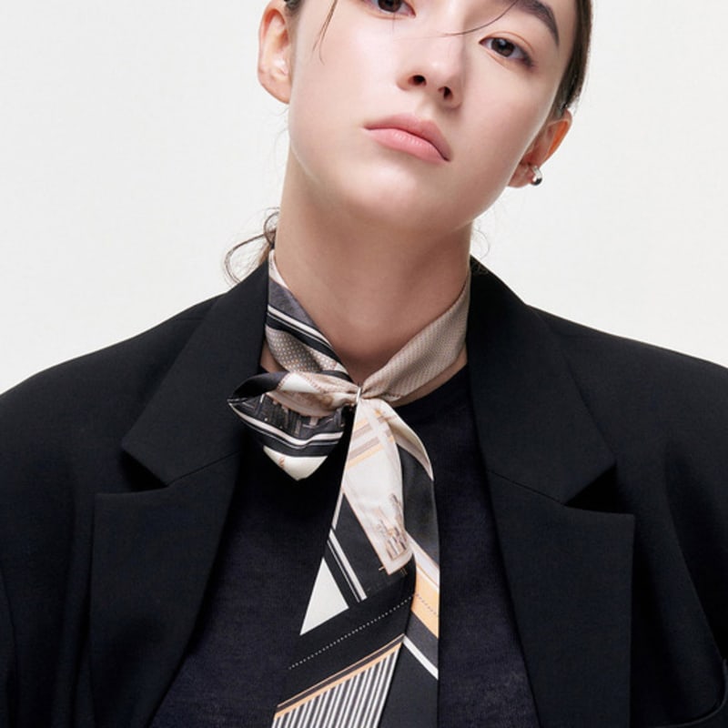 Saint Luxure Lame Black