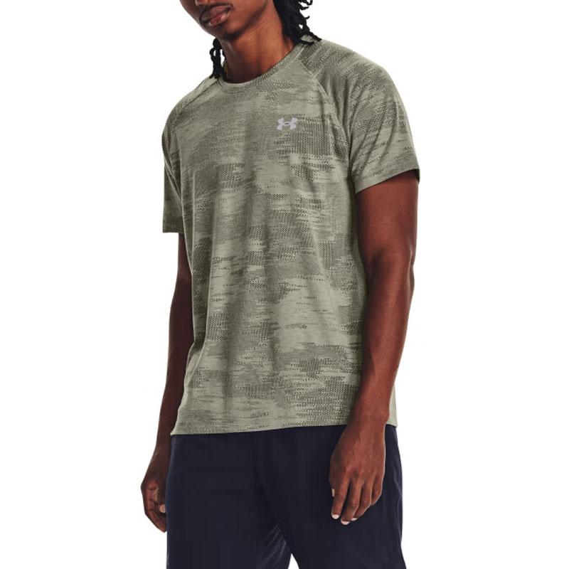 Under Armour T-shirt a maniche corte raglan con stampa running mimetica Streaker Uomo Top Verde 1380775-504