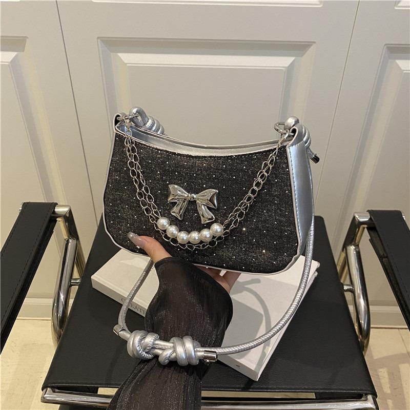 Underarm bag female design sense niche summer new fashion now popular bow shoulder messenger bag
