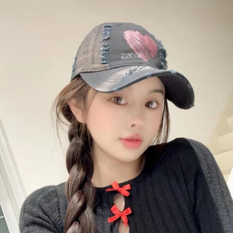 Distressed hand-painted heart baseball cap for women, spring/summer sun protection hat, large head circumference, makes face look smaller, versatile