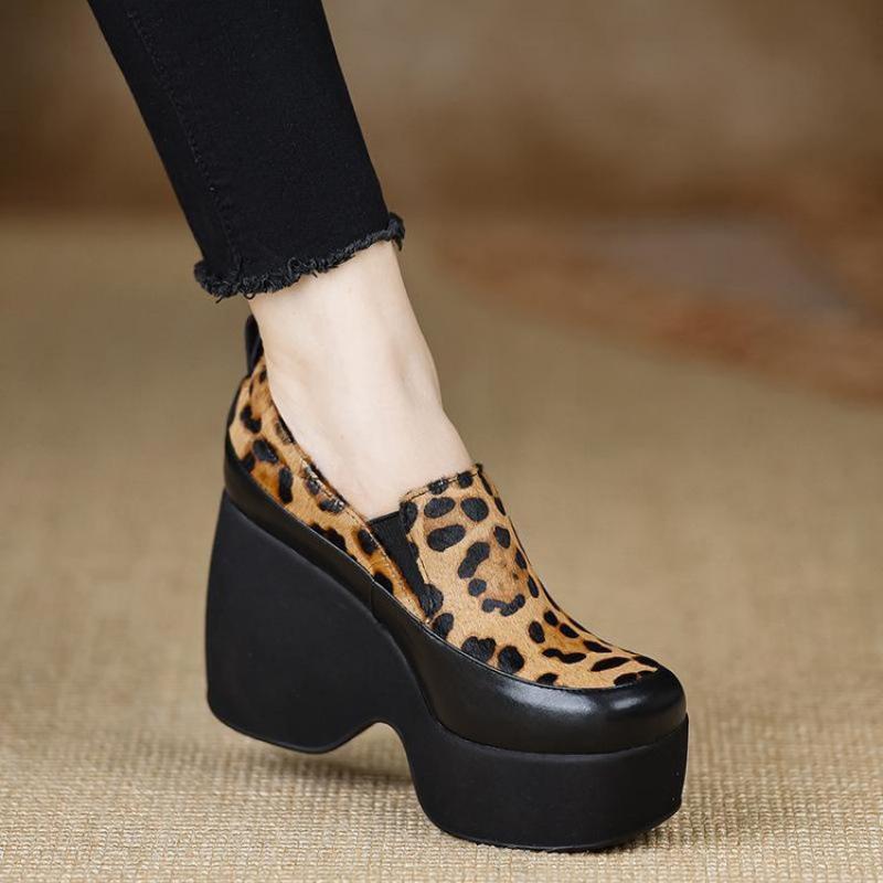 

Женская обувь ручной работы 10см маленькие кожаные туфли-лодочки удобные водонепроницаемые на платформе высоком каблуке танкетке маффины лоферы 40 цветной печати леопарда