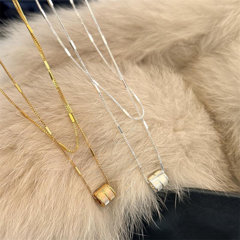 Elegant Mother-of-Pearl Double-Layer Pendant Necklace for Women