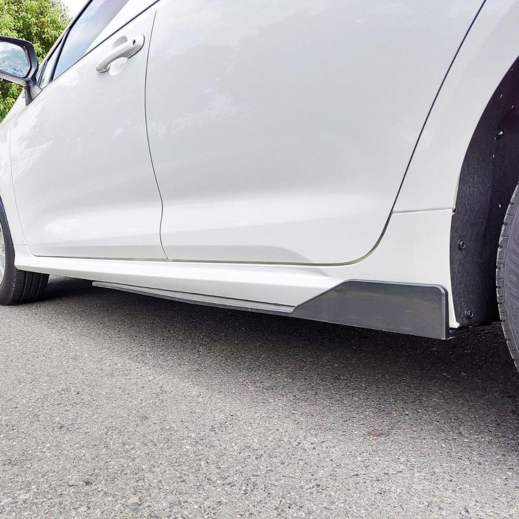 Kompatibel mit Corolla, Levin und Avalon 2019-2024: enthält Seitenschweller, Heckspoiler, Dachspoiler, Bodykit und 1,2 m lange Seitenschweller.