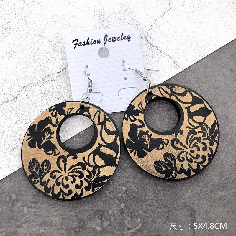 Bohemian Wood Earrings Women's Personality Exaggerated Print Flower Stud Earrings Vacation Versatile Temperament Earrings