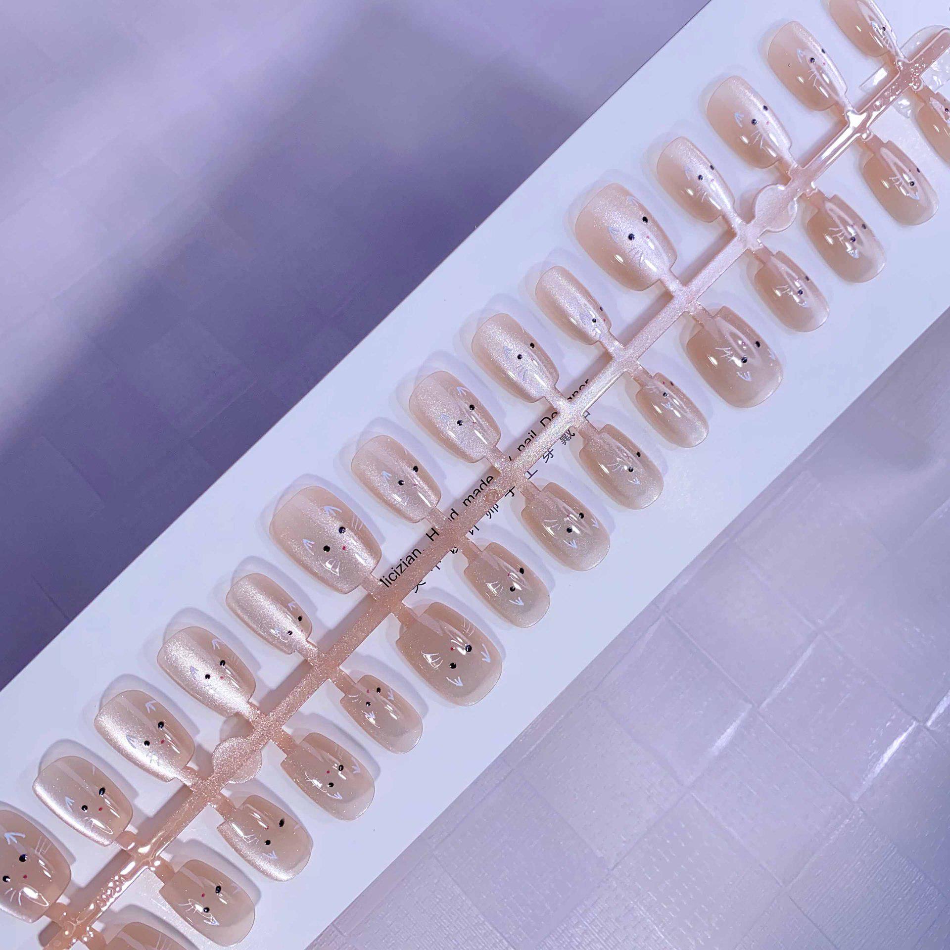 

Cat Eye Pre-made Wearable Nail Tips Set - 30 Piece Collection