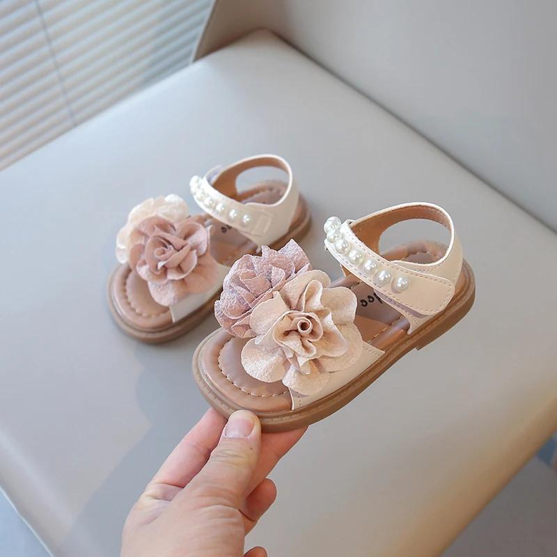 Baby Mädchen Strandsandalen 2025 Sommer Neu Kinder Prinzessin Süße Blumensandalen mit Großen Blumen Perlen Perlenbesetzt Offene Zehen Rutschfest
