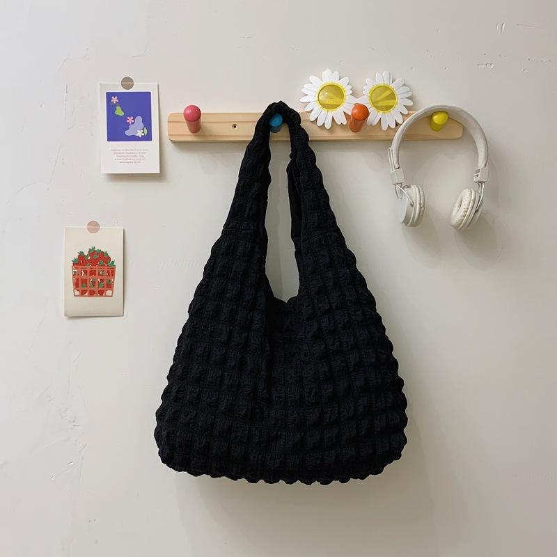 Personalized pleated bubble bag new casual fashion large capacity shoulder underarm portable tote bag