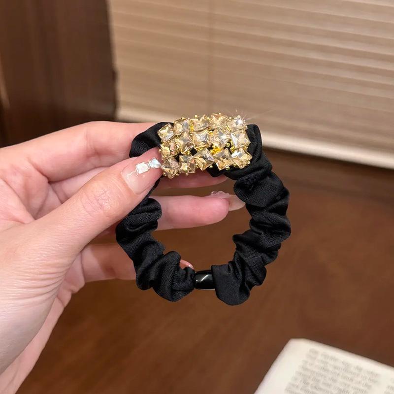 Luxurious French Pearl Hair Tie for Women - Versatile, Retro, and High Elasticity Hair Band