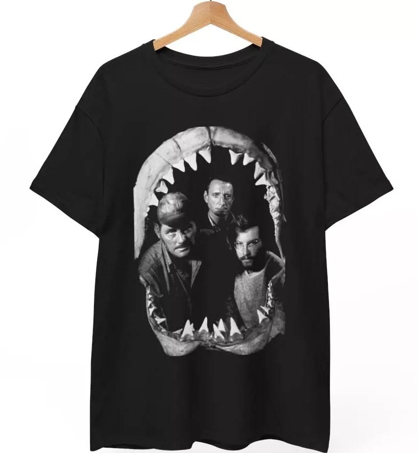 

Steven Spielberg on set of Jaws Horror Movie T-shirt, Unisex Shirt 3XL