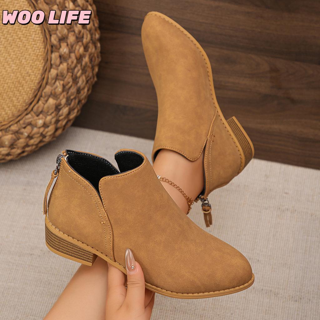 Pointed Rear Zipper Short-tube Martin Boots Women's Plus Size Leather Boots Solid Color Thin Thick-heeled Leather Ankle Boots