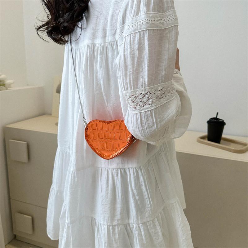 Trendy Heart-shaped Shoulder Bag For Women 2023 Stylish Summer Crossbody Bag
