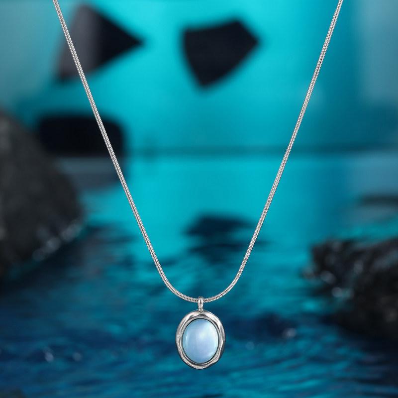 Elegant Sea Blue Mother-of-Pearl Pendant Necklace: Women's Light Luxury Design with Snake Bone Chain.