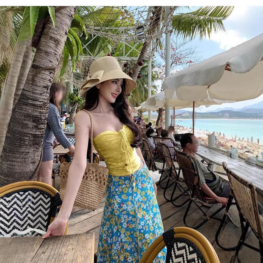 Dopamine Island Resort-Style Two-Piece: Floral Drawstring Bandeau Top & Skirt Set for Women