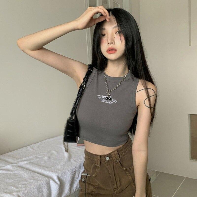 Women's Temperament Slim Tank Top With Chest Pad  Girly Round Neck Letter Embroidery Sleeveless Casual Sport Crop Top