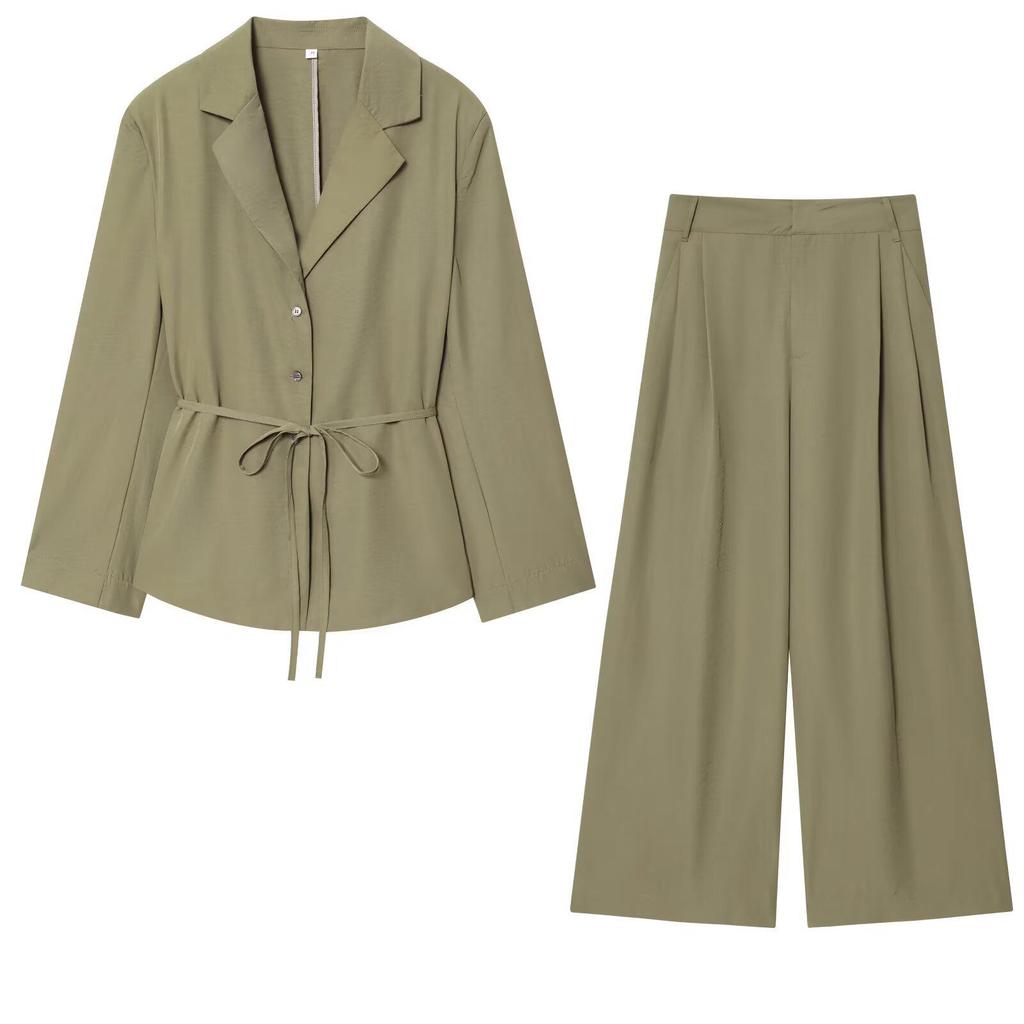Striped Padded Shoulder Suit Jacket & Pleated Trousers Set