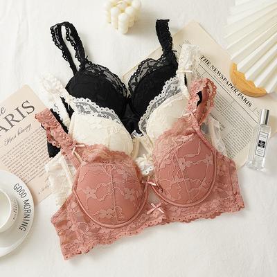 Seksuali nėriniuota kaspinėlio plona sekcijos liemenėlė, surinkta mažiems krūtims, patogi, minkšta, su plieniniu lankeliu, apsauganti nuo nukarimo liemenėlė