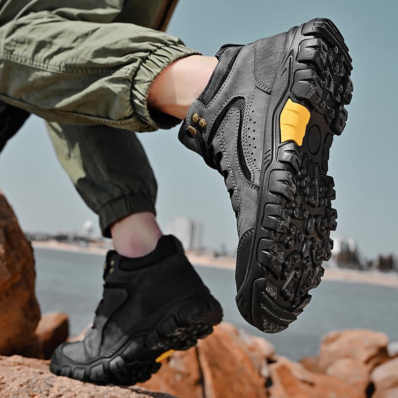 Fashion Winter Men Boots plush warm Warm Comfortable Outdoor Mens Snow Boots Men Cotton shoes lace up Working Ankle Boots men