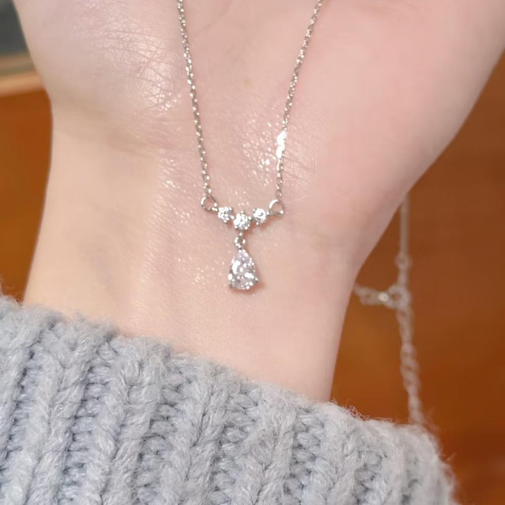 New Water Drop Necklace, Female Elf Tears, Unique Design, Water Drop Pendant, Versatile, Simple Clavicle Chain