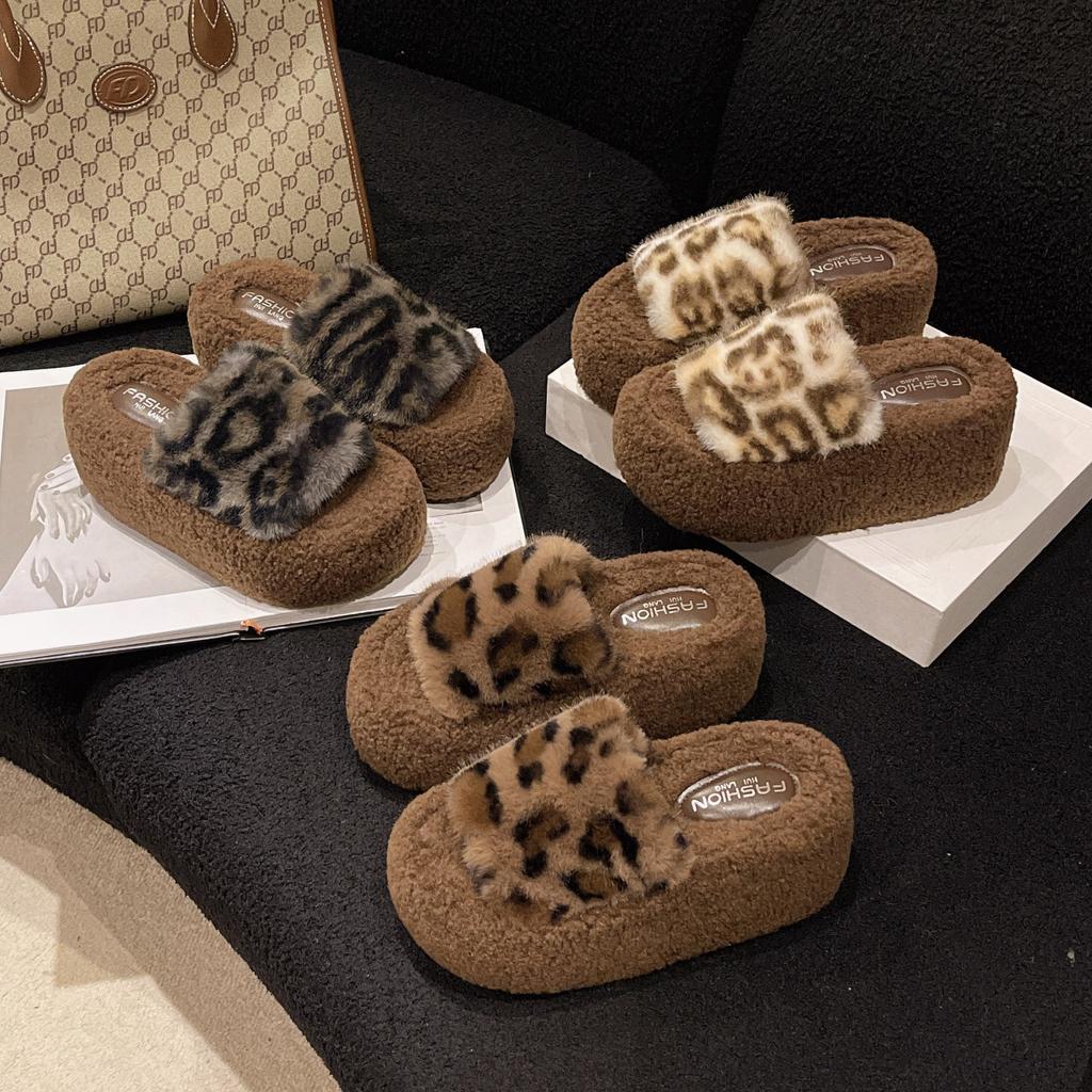 2025 autumn new Korean version leopard print thick-bottomed fluffy slippers women wear open-toed plush indoor cotton slippers small size