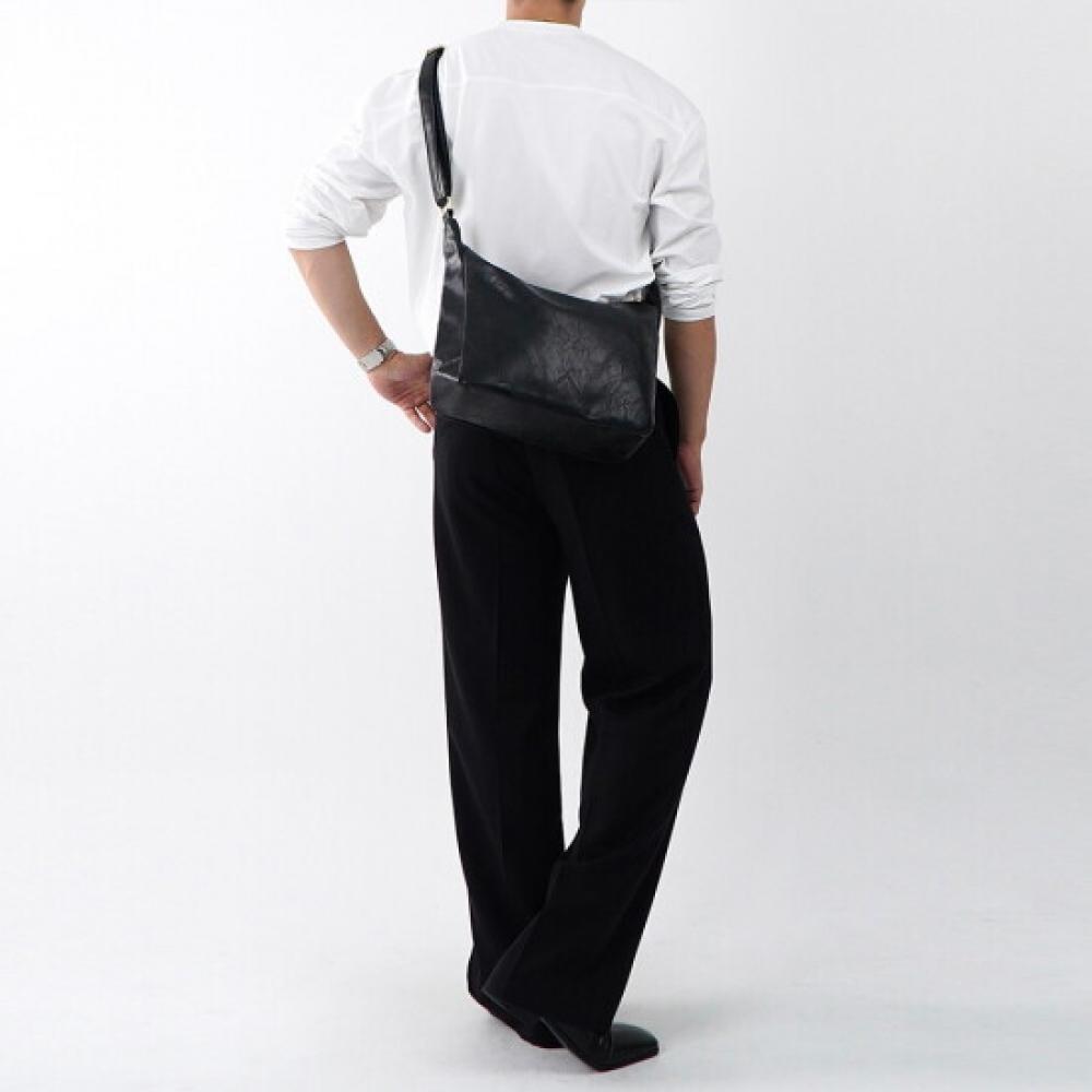 Onl Men S Leather croSSbody Bag