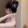 1PC Pince Crabe Fleur Creuse Femme Moyen Haut Sens Arrière Tête Demi Attache Cheveux Pince Requin