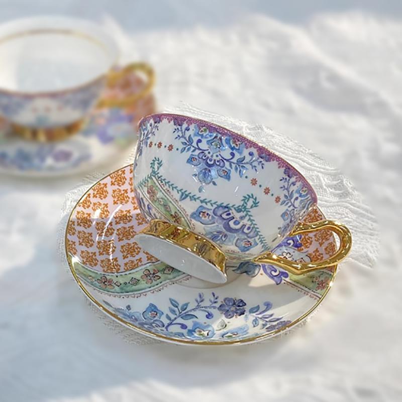 

Classical Porcelain Cup&saucer 220ml Gold-plated Coffee Mug Water Mugs Dining Table Afternoon Tea Teacup Fruits Juice Cup 220ml синій