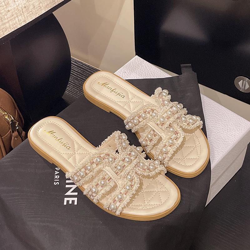 Xiaoxiangfeng Soft Bottom Sandals Pearl 2025 New Fairy Flat Bottom Slippers Women Wear Versatile Summer Beach Cool Slippers