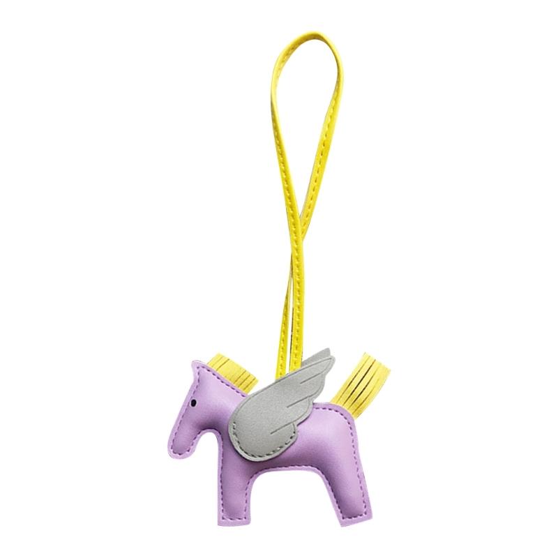 Cute Angel Wing Horse Keychain Pendant for Women Girls Fashionable Mini Horse Shape Bag Charm Oranemnt for Handbags