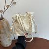 Rhombus chain shoulder messenger bag women's new sense fashion commuter tote bucket bag