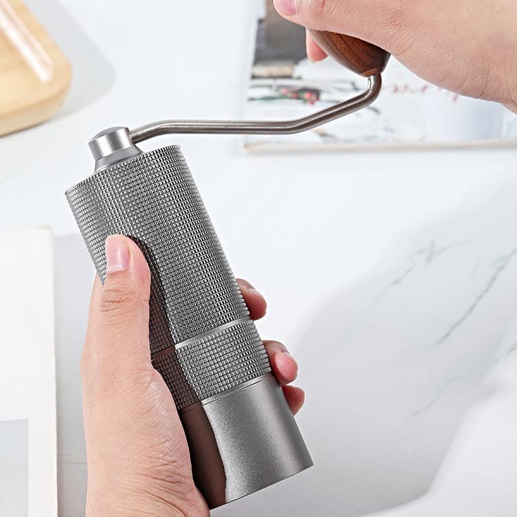 Manual Hand-Crank Coffee Grinder with CNC Steel Burr for Italian Brewing