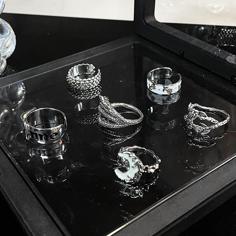 Niche Design High Sense Dark Sweet Moon Rose Personality Fashion Stacking Wearing Retro Letter Open Ring Woman