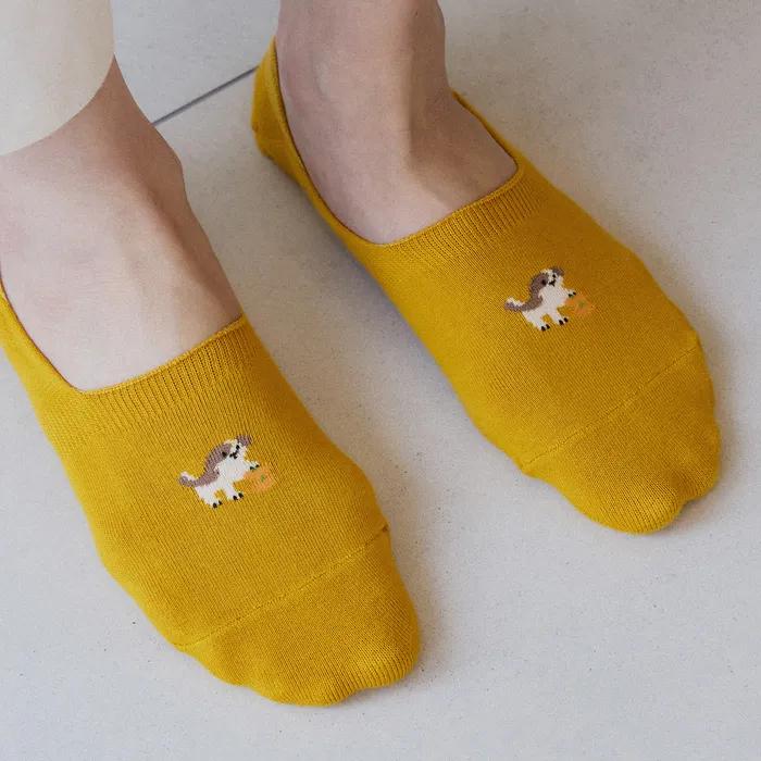 Fake Gyulmeongmeong Yellow Fake Socks. Soft Organic Non-Compression Illustrated Socks