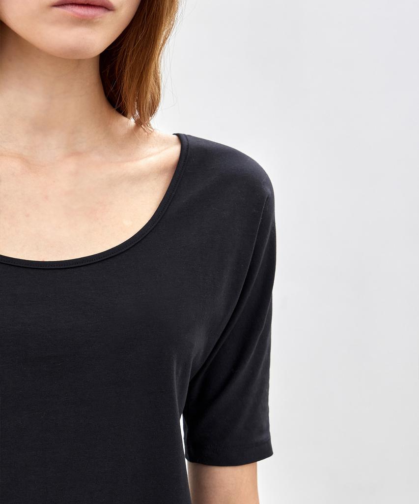 NOTIA Slim Fit U Neck T-Shirts - Black