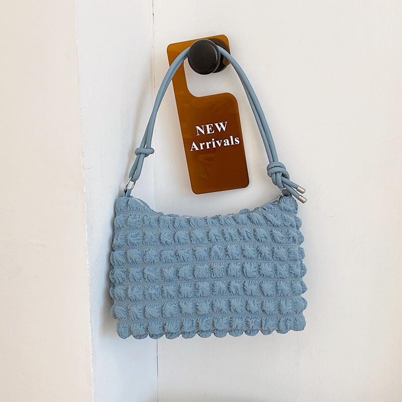 Foreign style small fresh pleated shoulder bag women 2025 early autumn new versatile underarm dumpling bag fashion