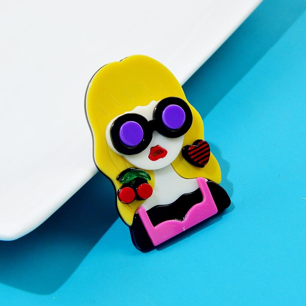 Blucome Acrilic Purtare Cercei cireși și inimă Păr blond Fată Broșă Acetat Fibră Material 2023 Noua modă