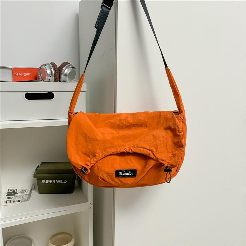 

Повседневная универсальная сумка из нейлоновой ткани, женская, модная, легкая и простая, большой вместимости, сумка-мессенджер, сумка на плечо для поездок на работу оранжевый