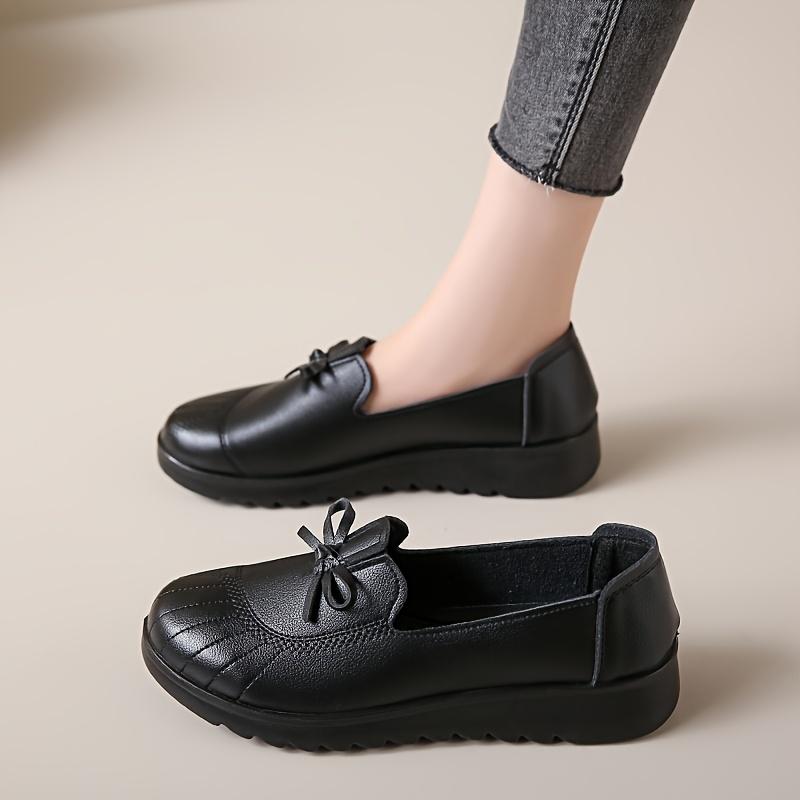 Spring/Fall Leather Shoes with Soft Soles and Soft Upper, Slip-Resistant, Women's Middle-Aged and Elderly Single Shoes