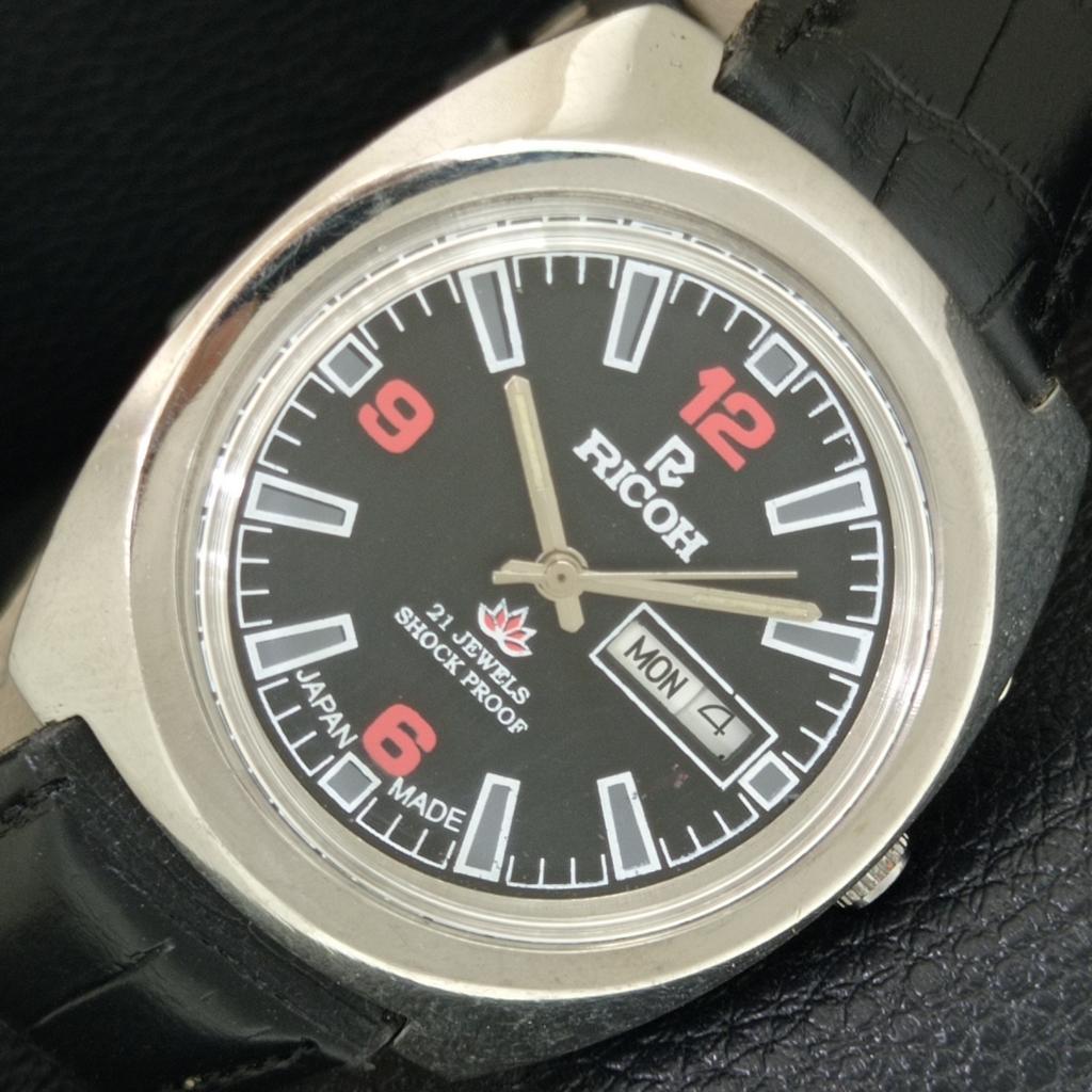 

RICOH R31 AUTOMATIC VINTAGE JAPAN MENS BLACK COLOR DIAL WATCH a707735-1