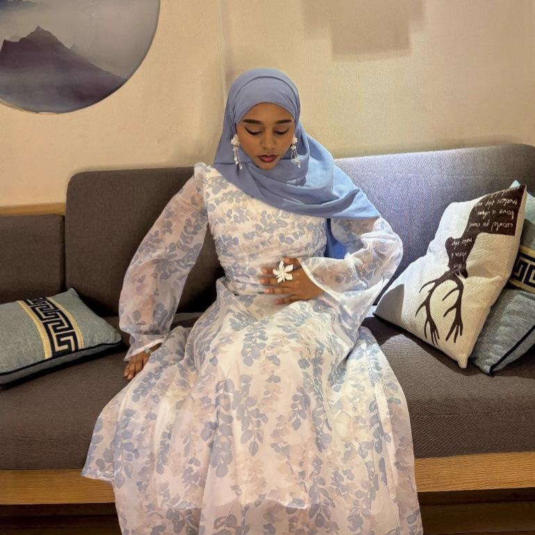 Mittlerer Osten elegantes Temperament schlankes Kleid Damen neues ausgestelltes Ärmel Taillen-Schnürung Französisches Kleid