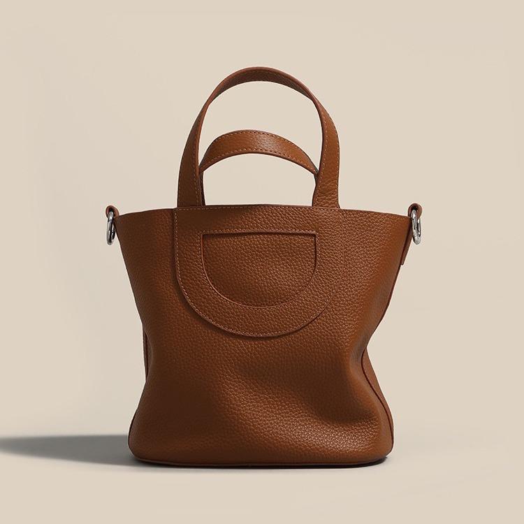 2023 Genuine Leather Pig Nose Bucket Bag - Handheld, Shoulder, Messenger, Large Capacity