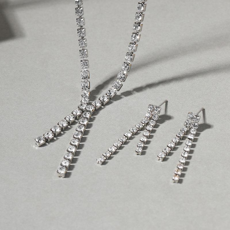 Diamond necklace set jewelry retro high-end fringed earrings women's simple and versatile jewelry