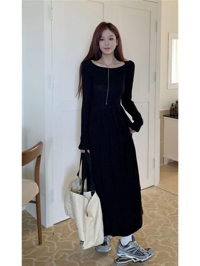 Damen Französisches Ein-Schulter Langarm Strickpulloverkleid, Schlankmachender Herbst/Winter Stil