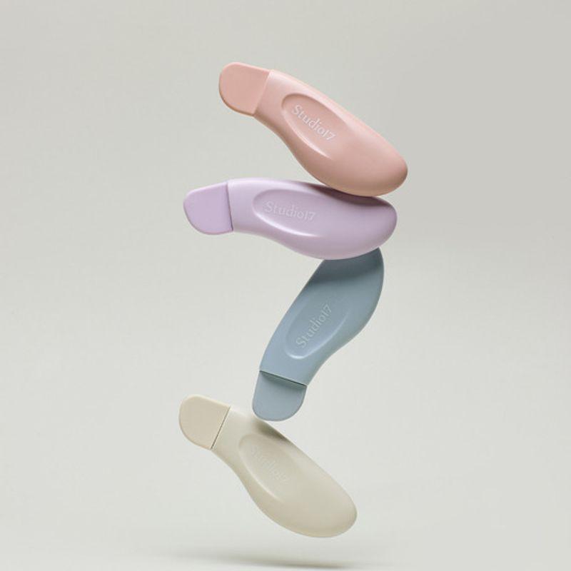 

Studio 17 Fiji Cleanser (4 Colors) Blue